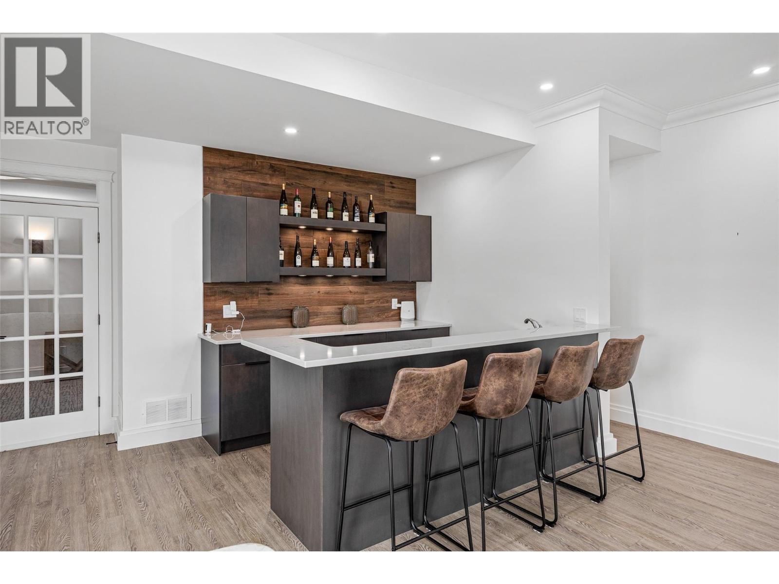 2584 Lucinde Road