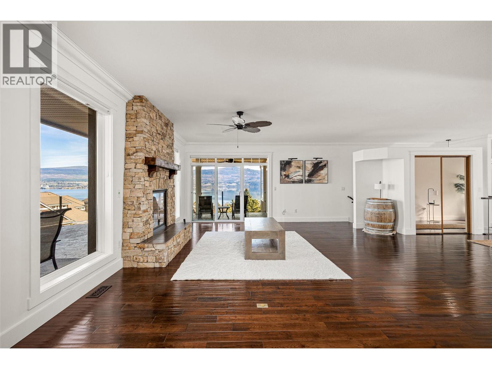 2584 Lucinde Road