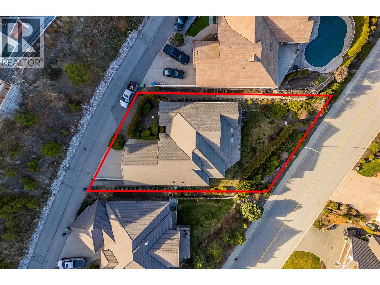 2584 Lucinde Road
