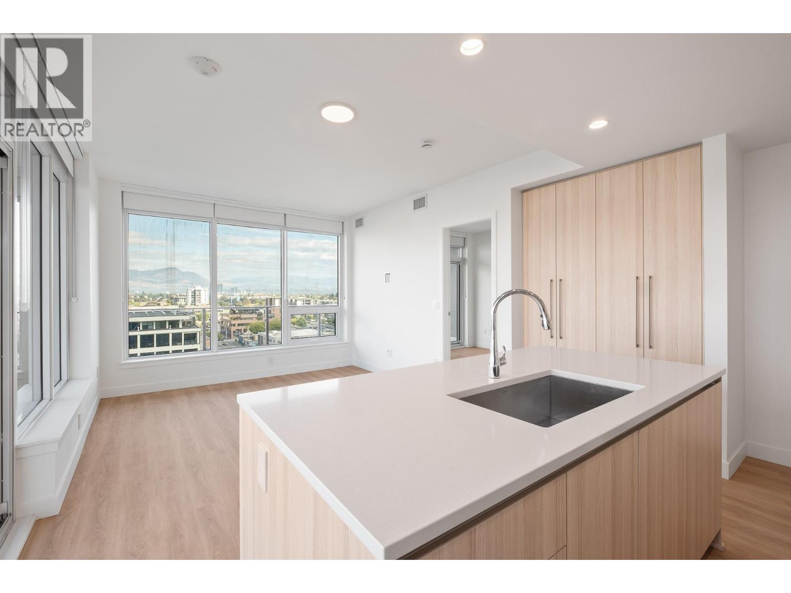 1626 Water Street Unit# 902
