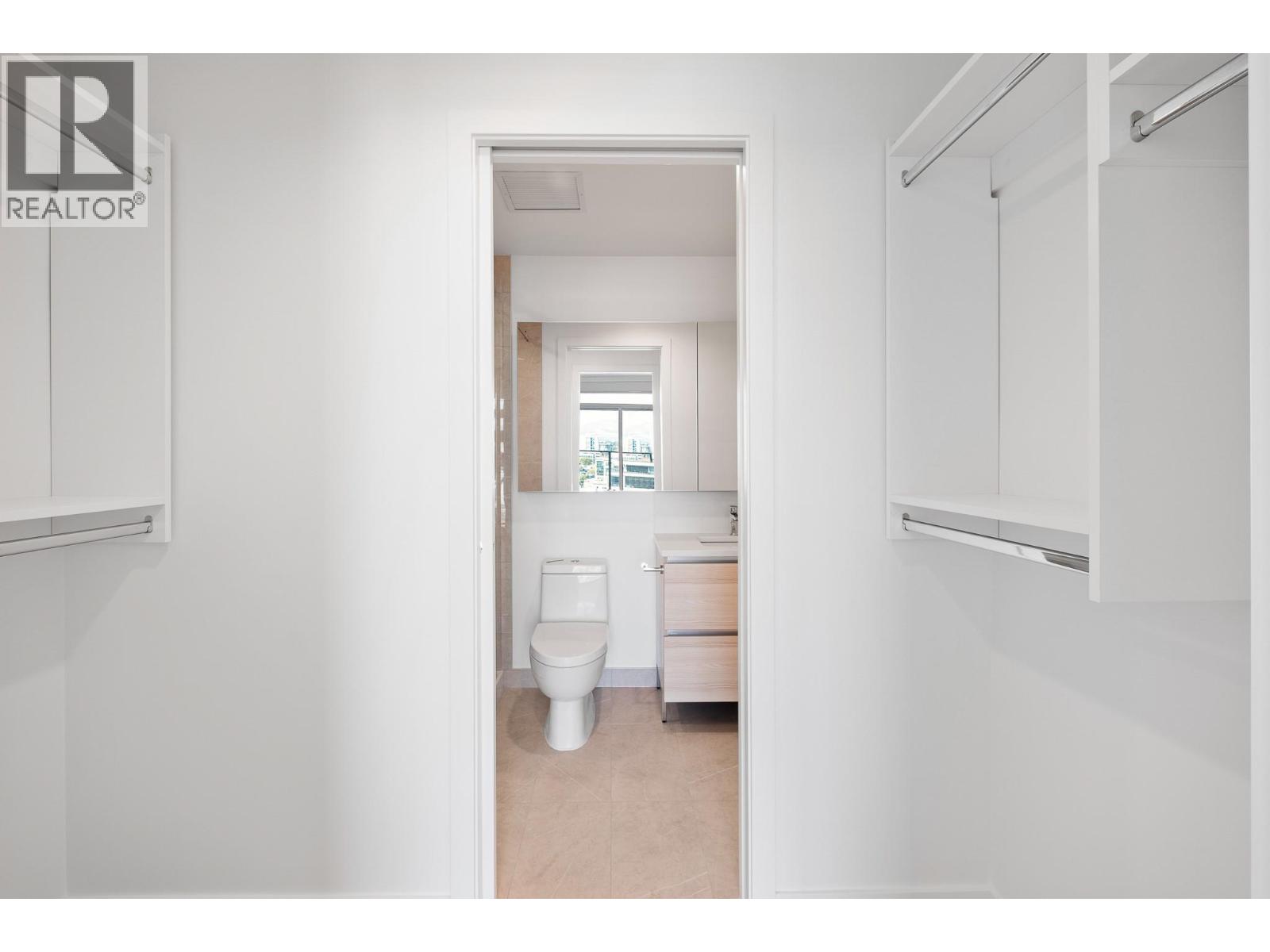 1626 Water Street Unit# 902