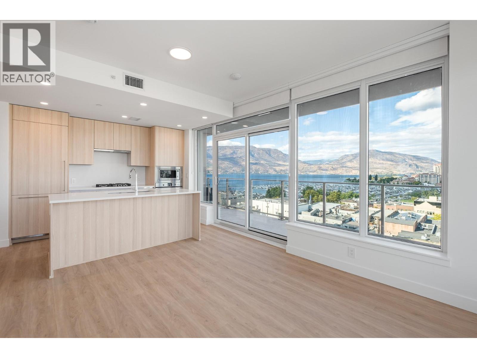 1626 Water Street Unit# 902