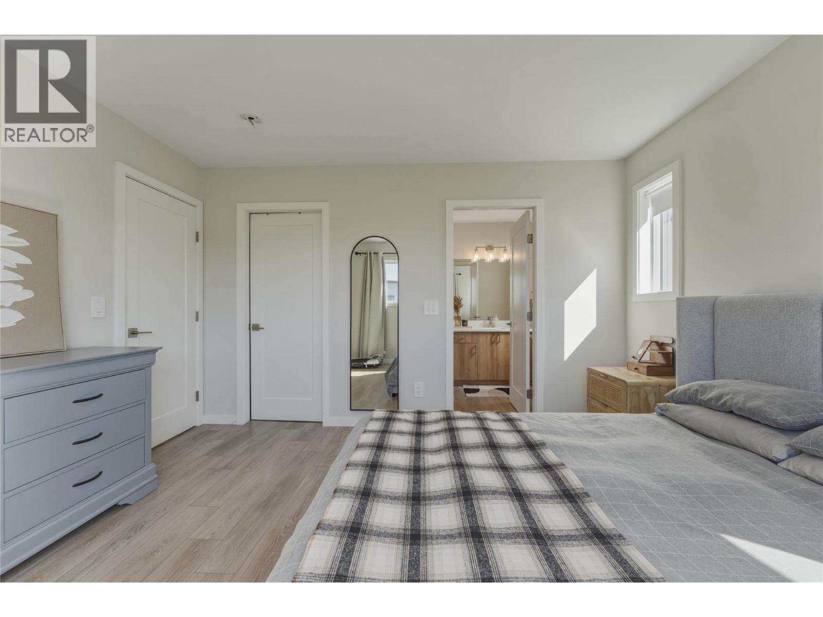 8900 Jim Bailey Road Unit# 32