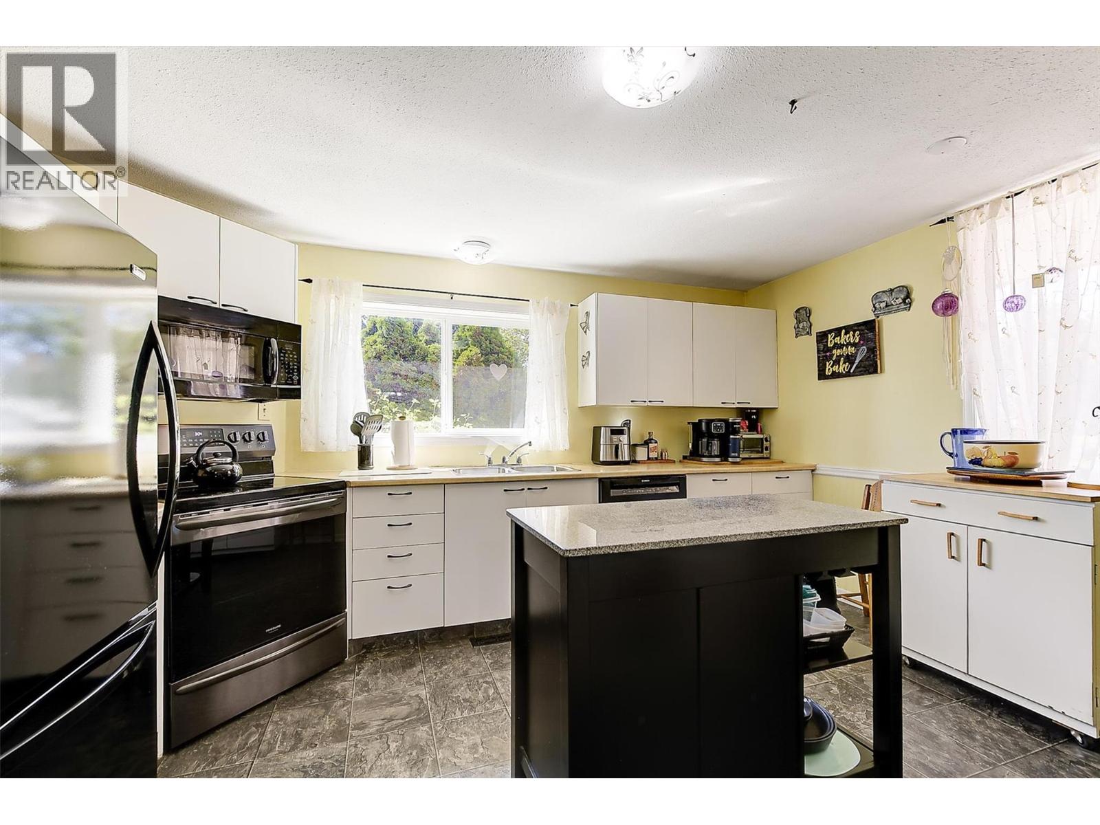 725 Fraser Road