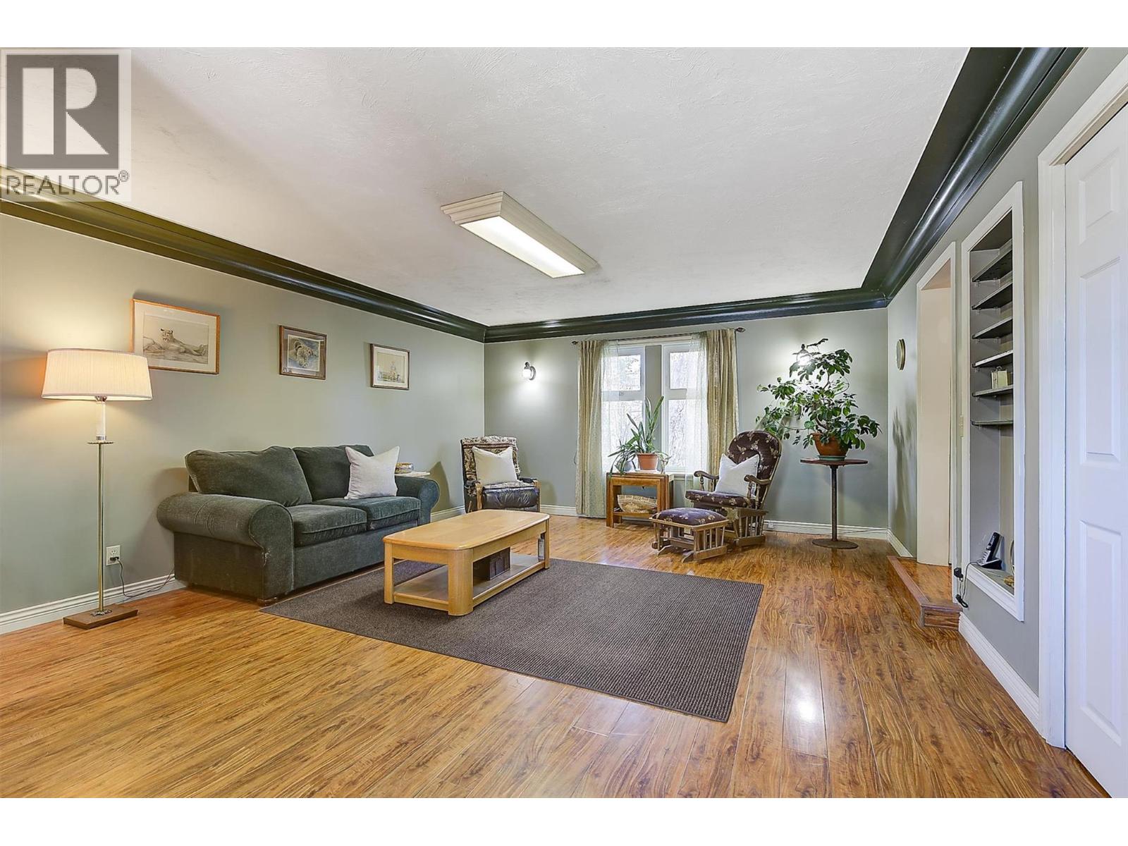 725 Fraser Road