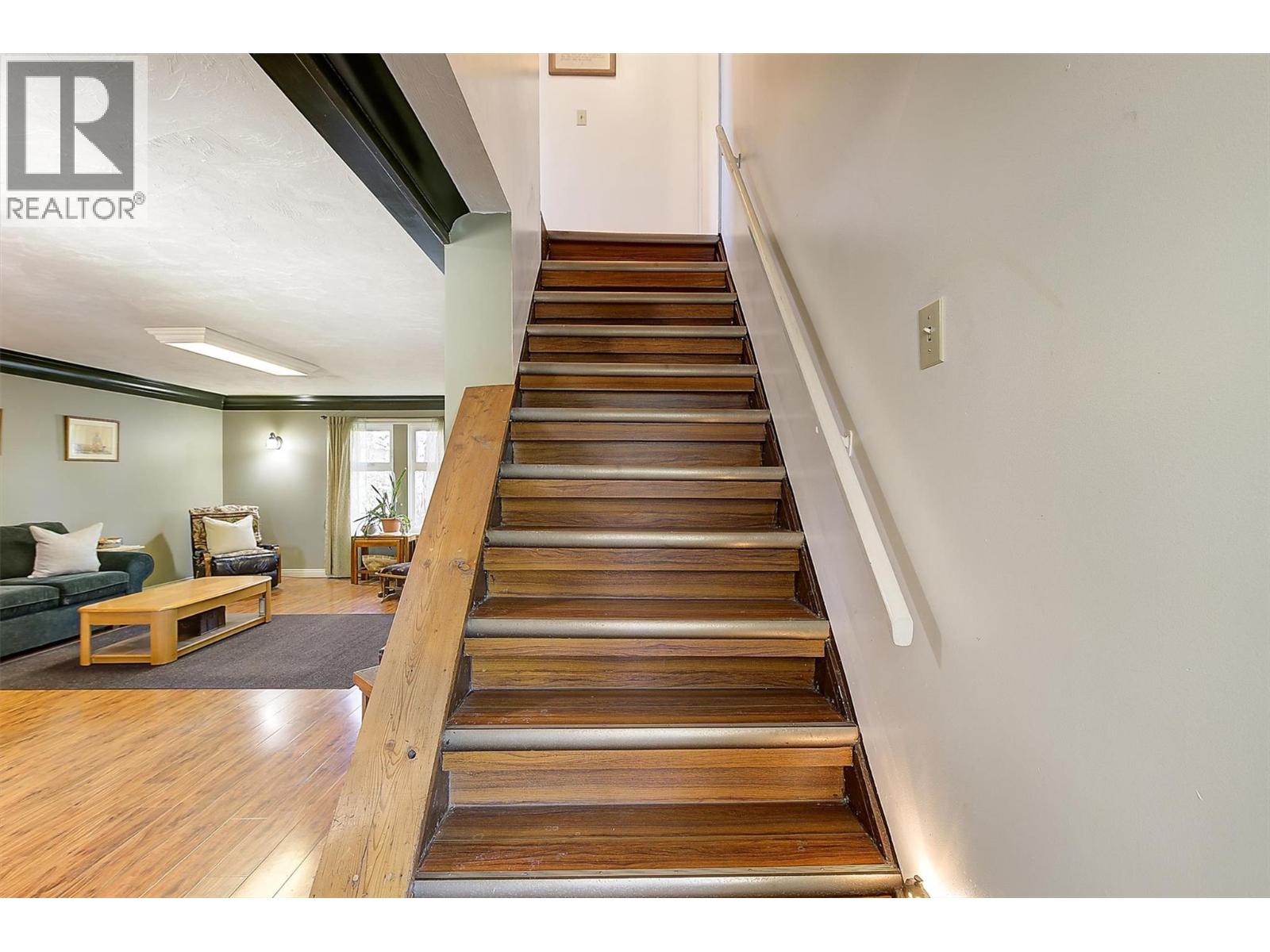 725 Fraser Road