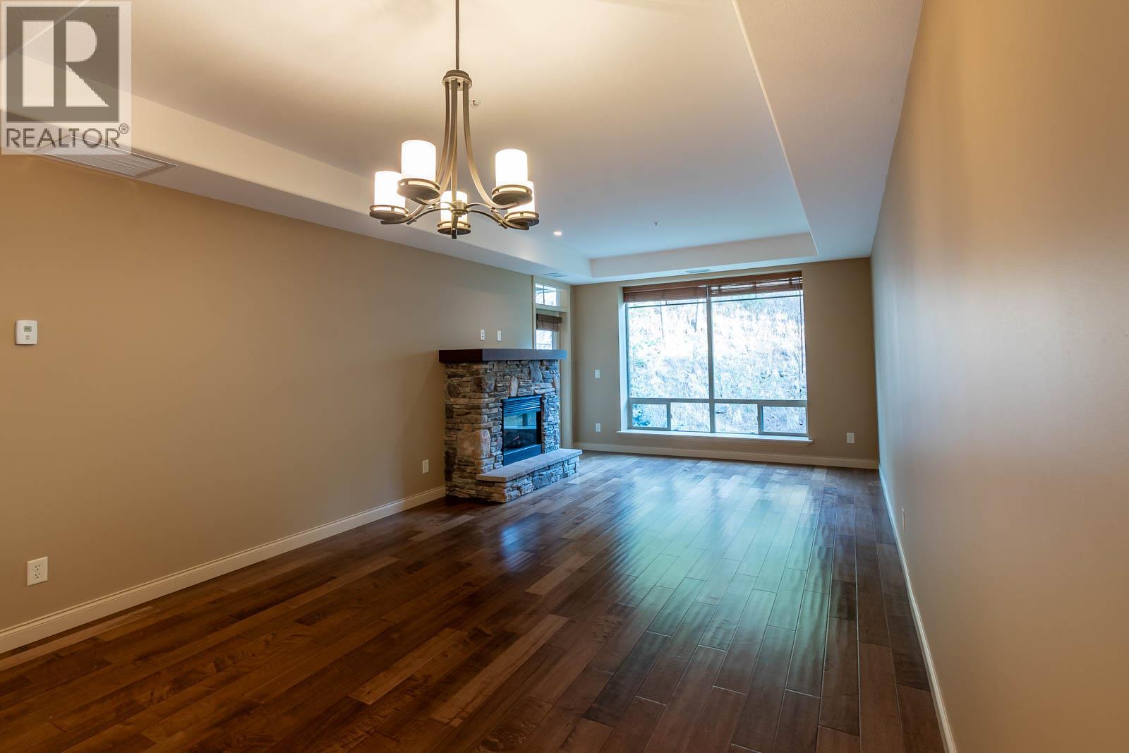 2770 Auburn Road Unit# 206