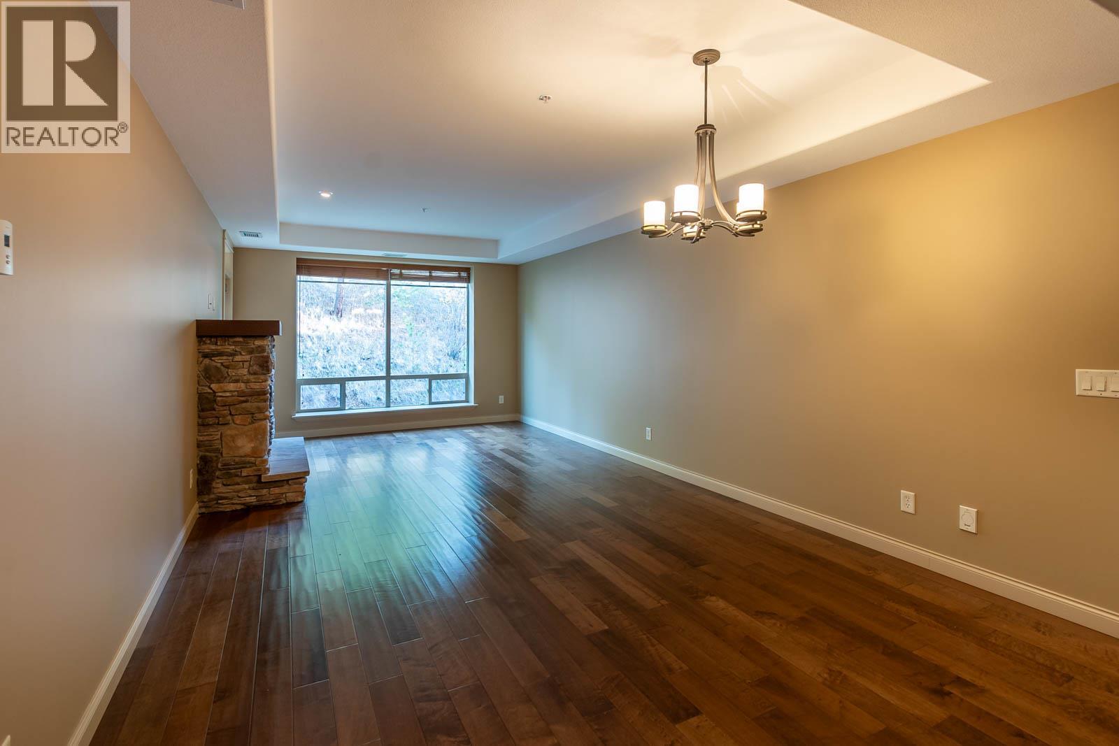 2770 Auburn Road Unit# 206