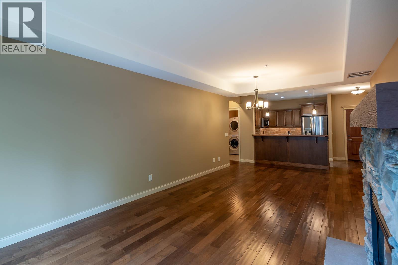 2770 Auburn Road Unit# 206