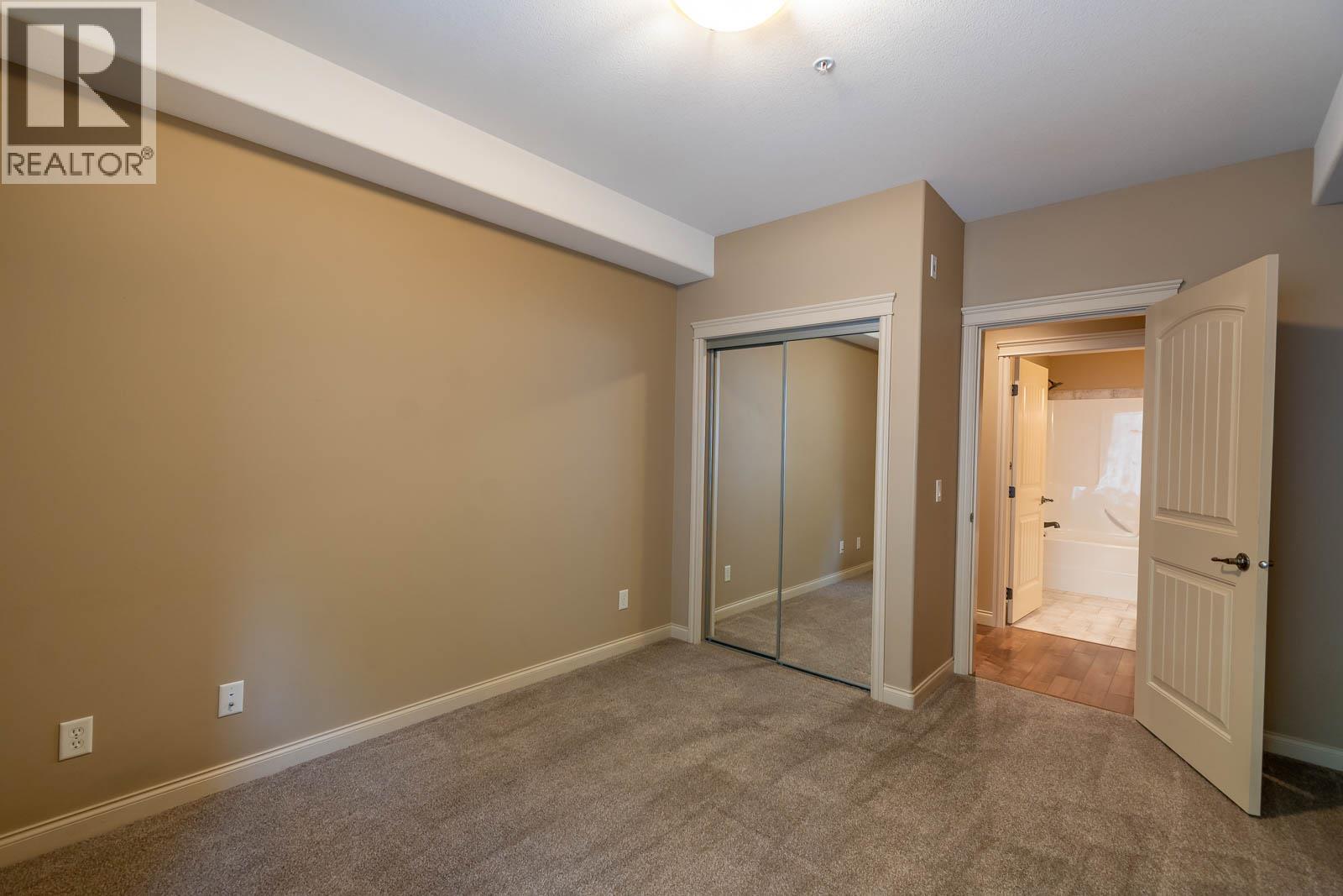2770 Auburn Road Unit# 206