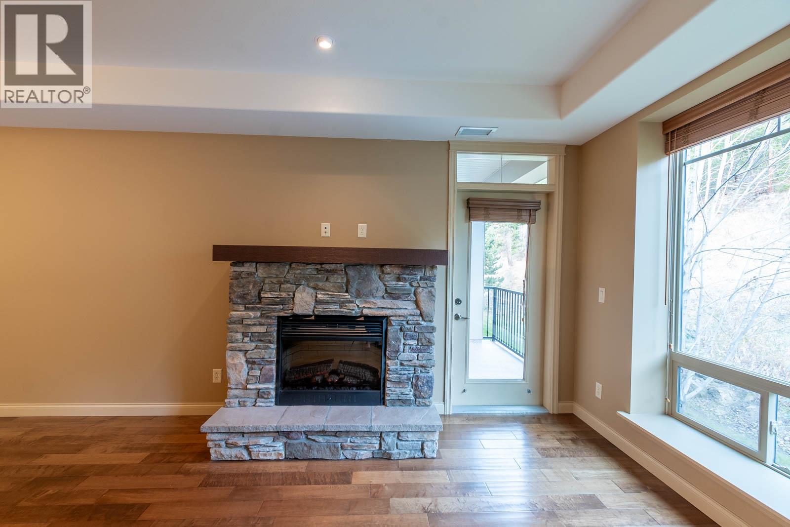 2770 Auburn Road Unit# 206