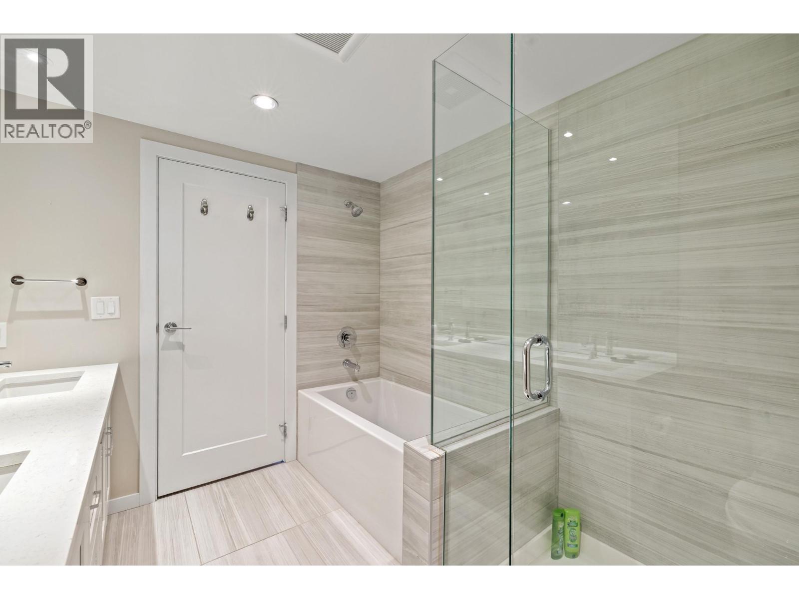485 Groves Avenue Unit# 901
