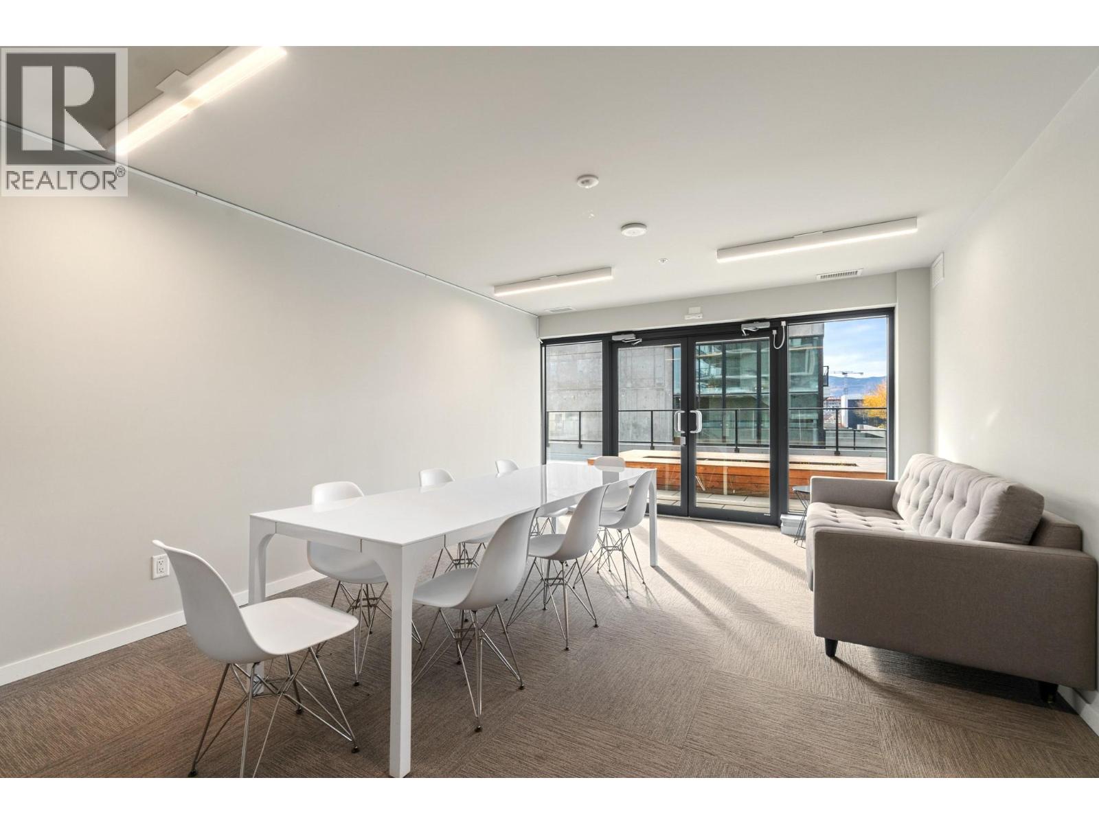 485 Groves Avenue Unit# 901