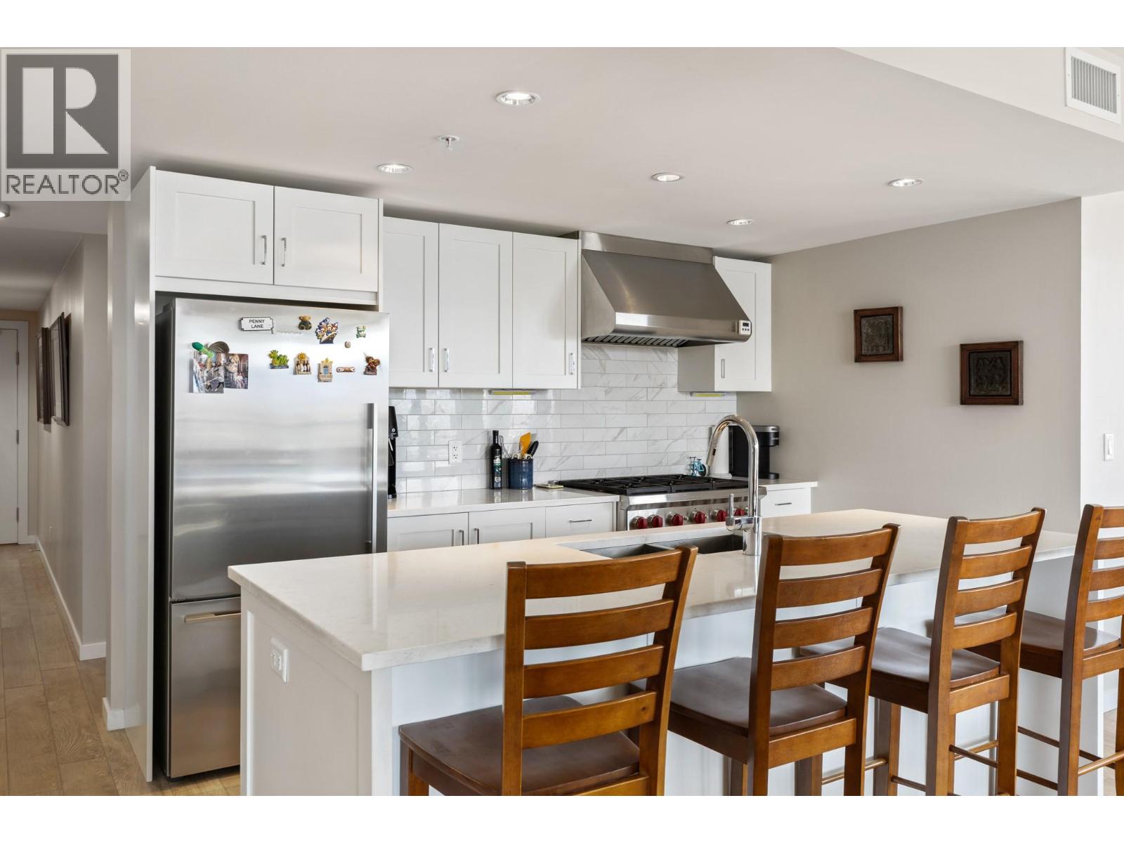 485 Groves Avenue Unit# 901