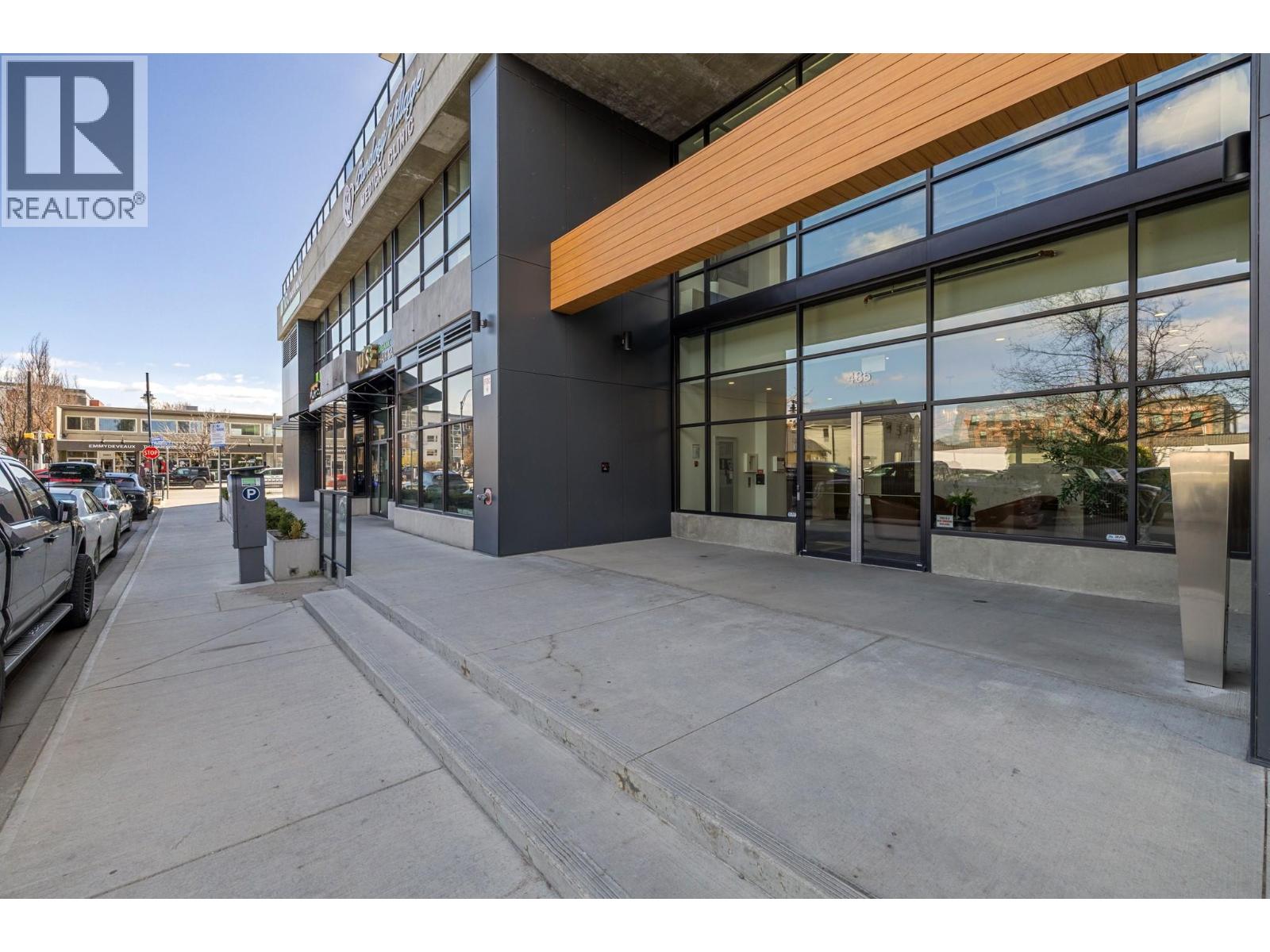485 Groves Avenue Unit# 901