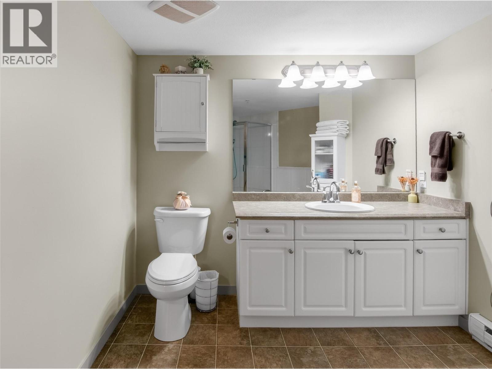 515 Houghton Road Unit# 109