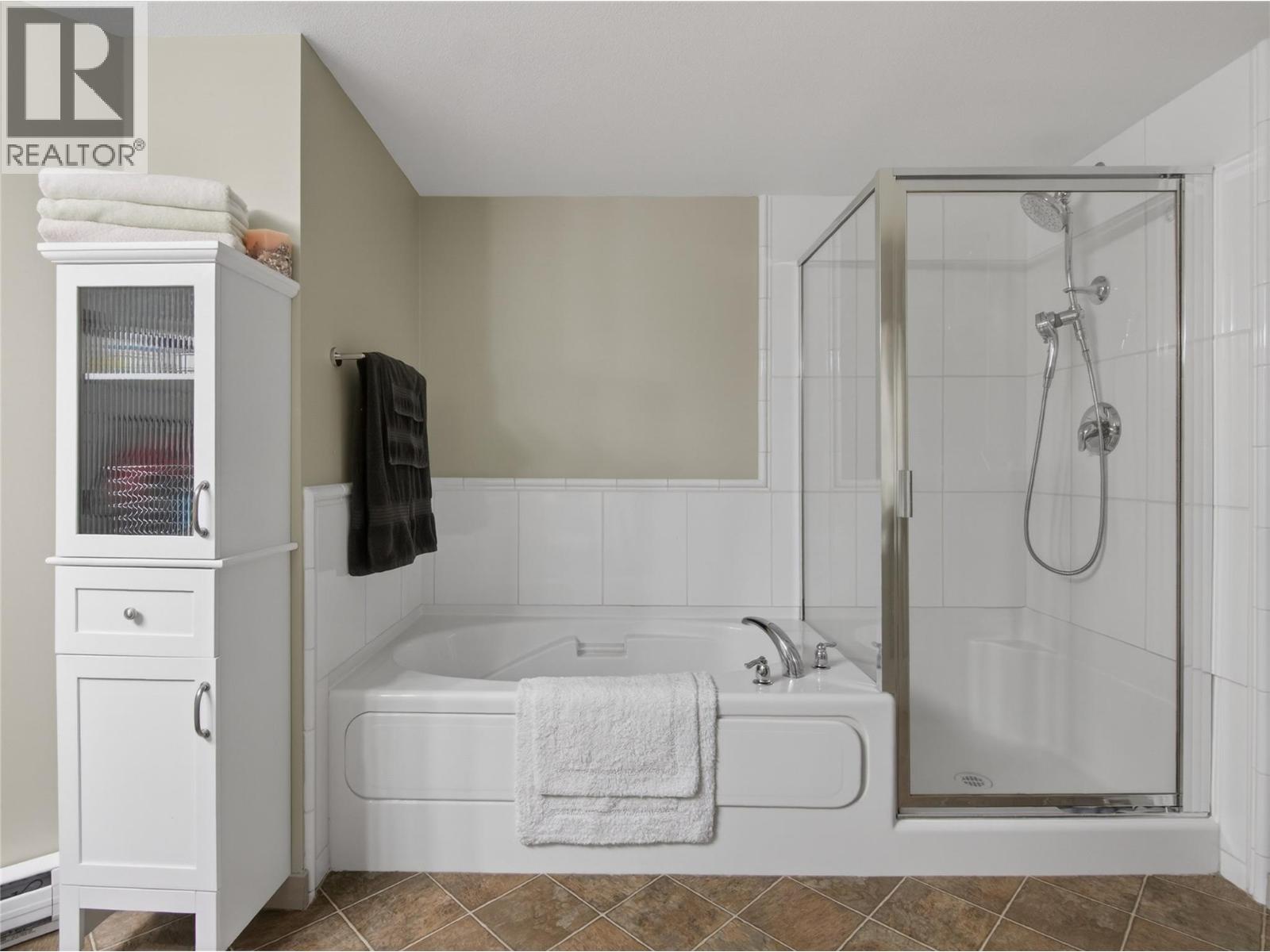 515 Houghton Road Unit# 109