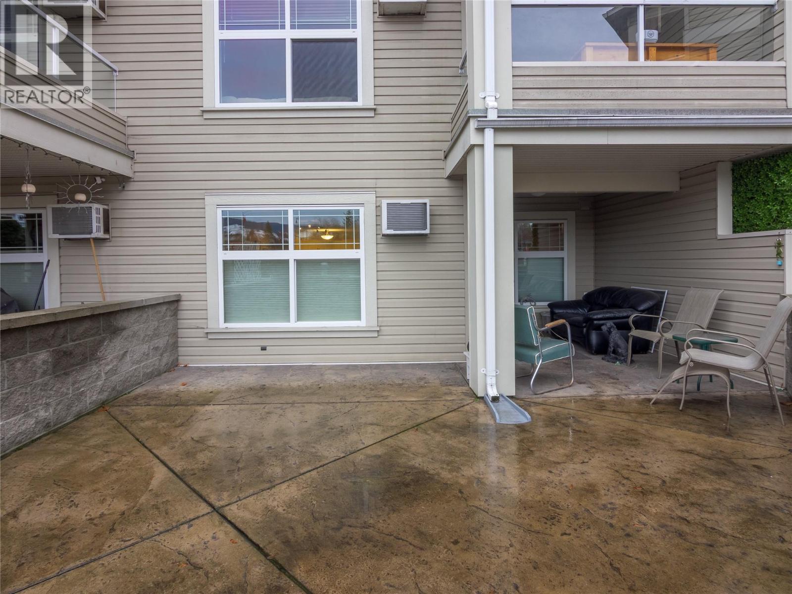 515 Houghton Road Unit# 109