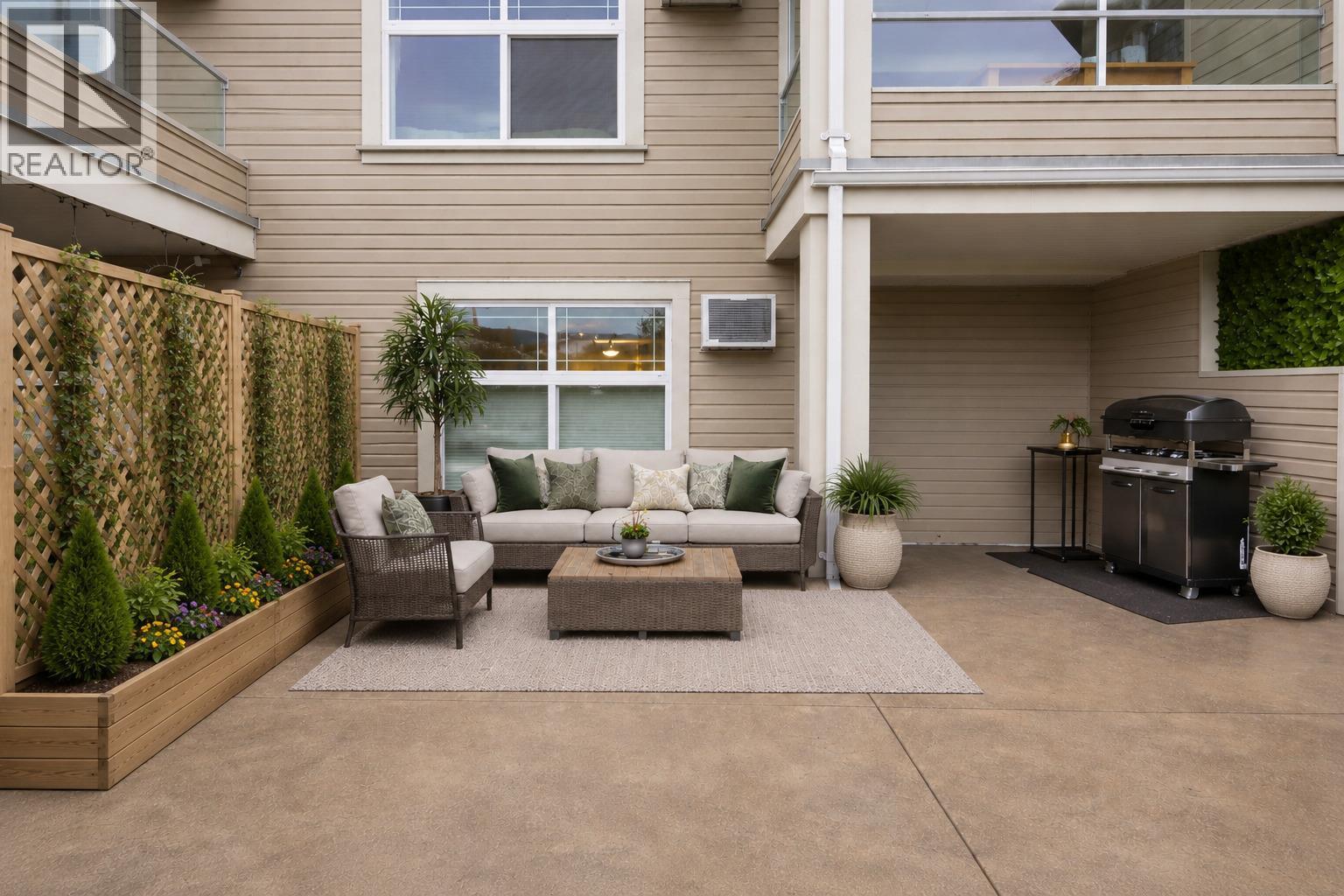 515 Houghton Road Unit# 109