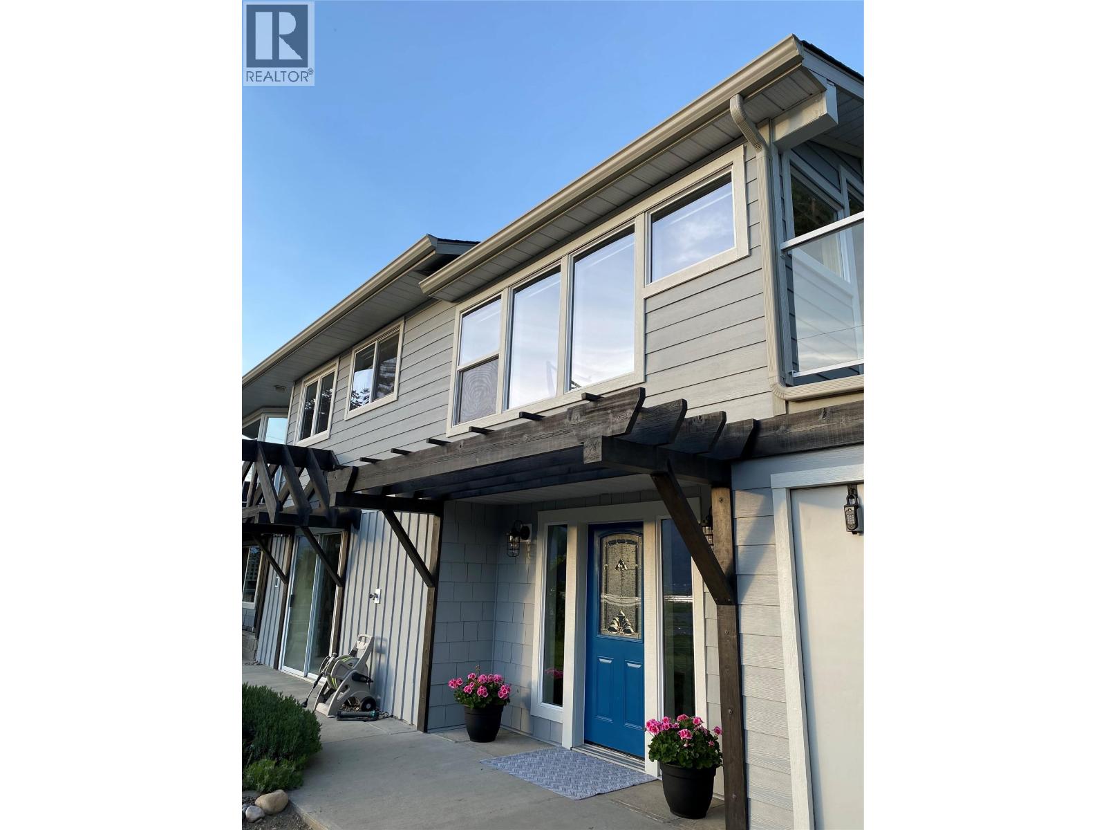 10837 Okanagan Centre Road W
