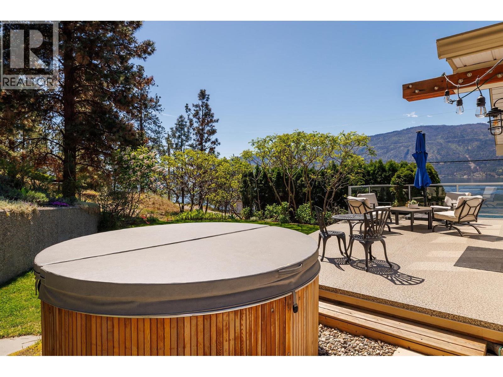 10837 Okanagan Centre Road W
