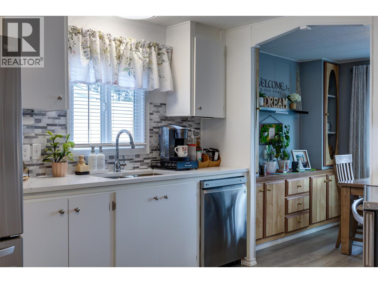1880 Old Boucherie Road Unit# 159