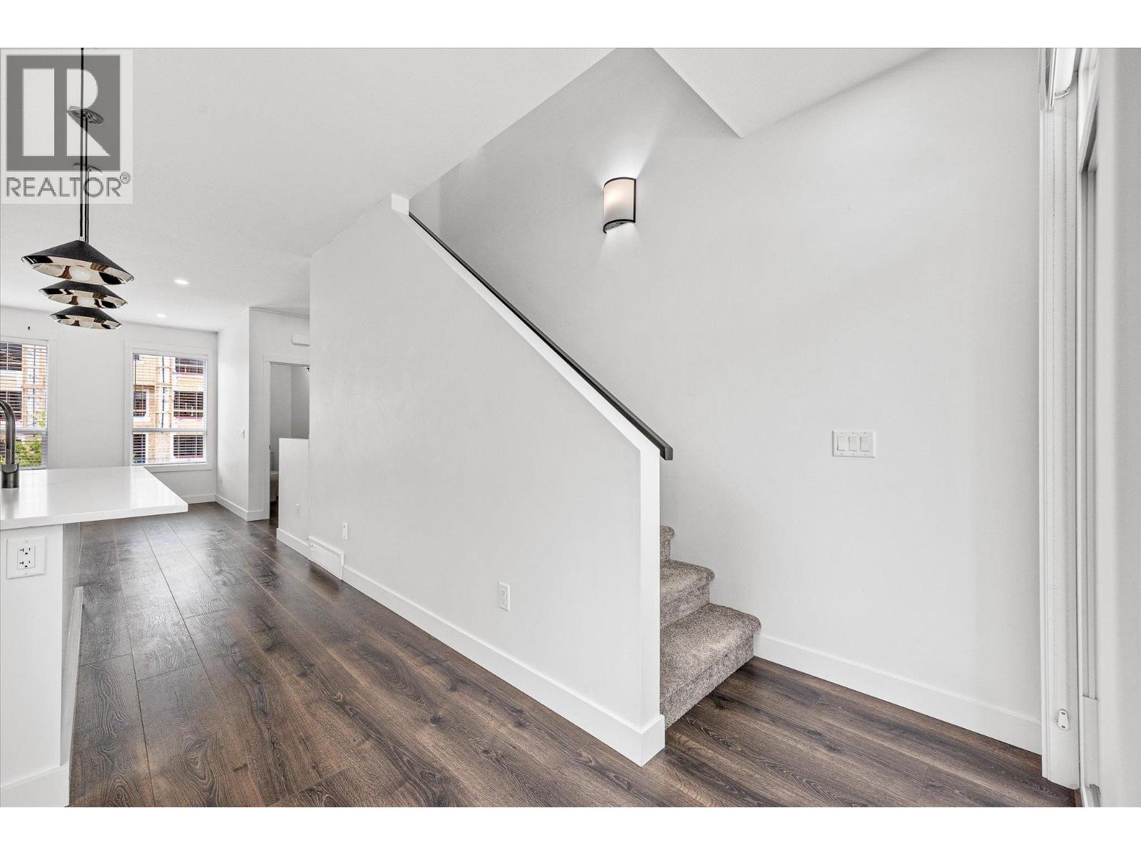 610 Academy Way Unit# 367