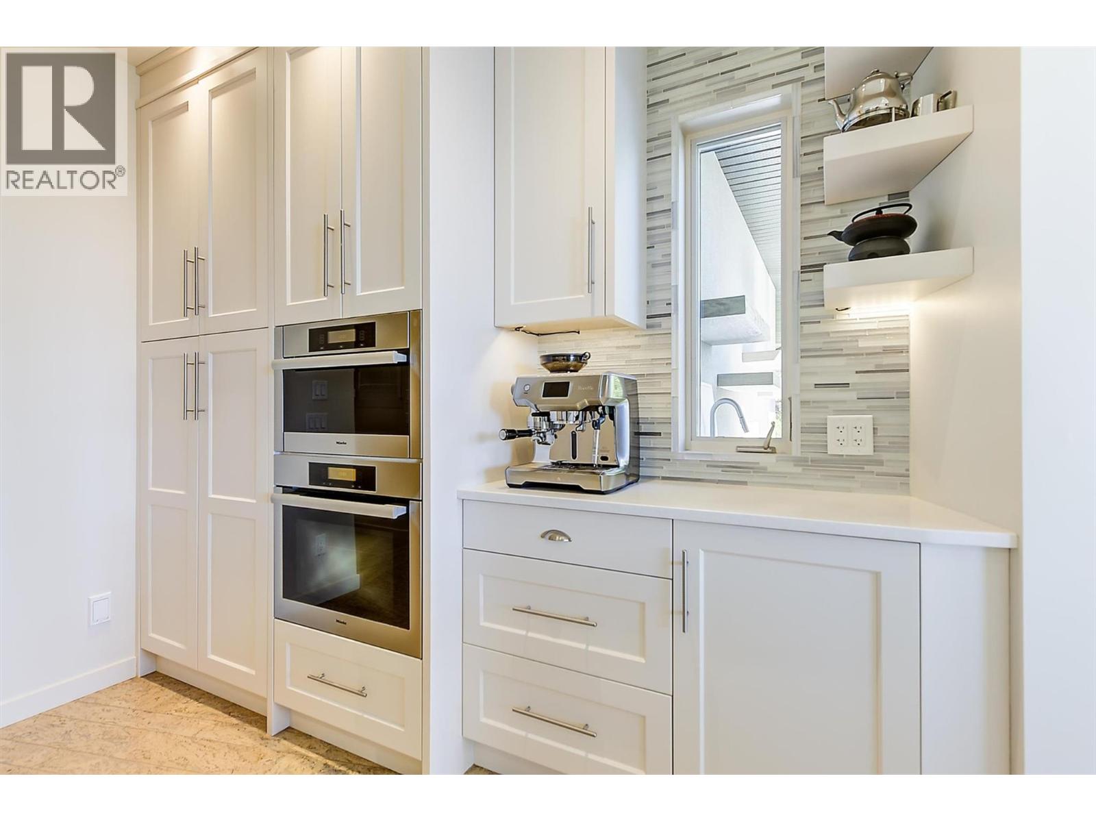 741 Pinehaven Court