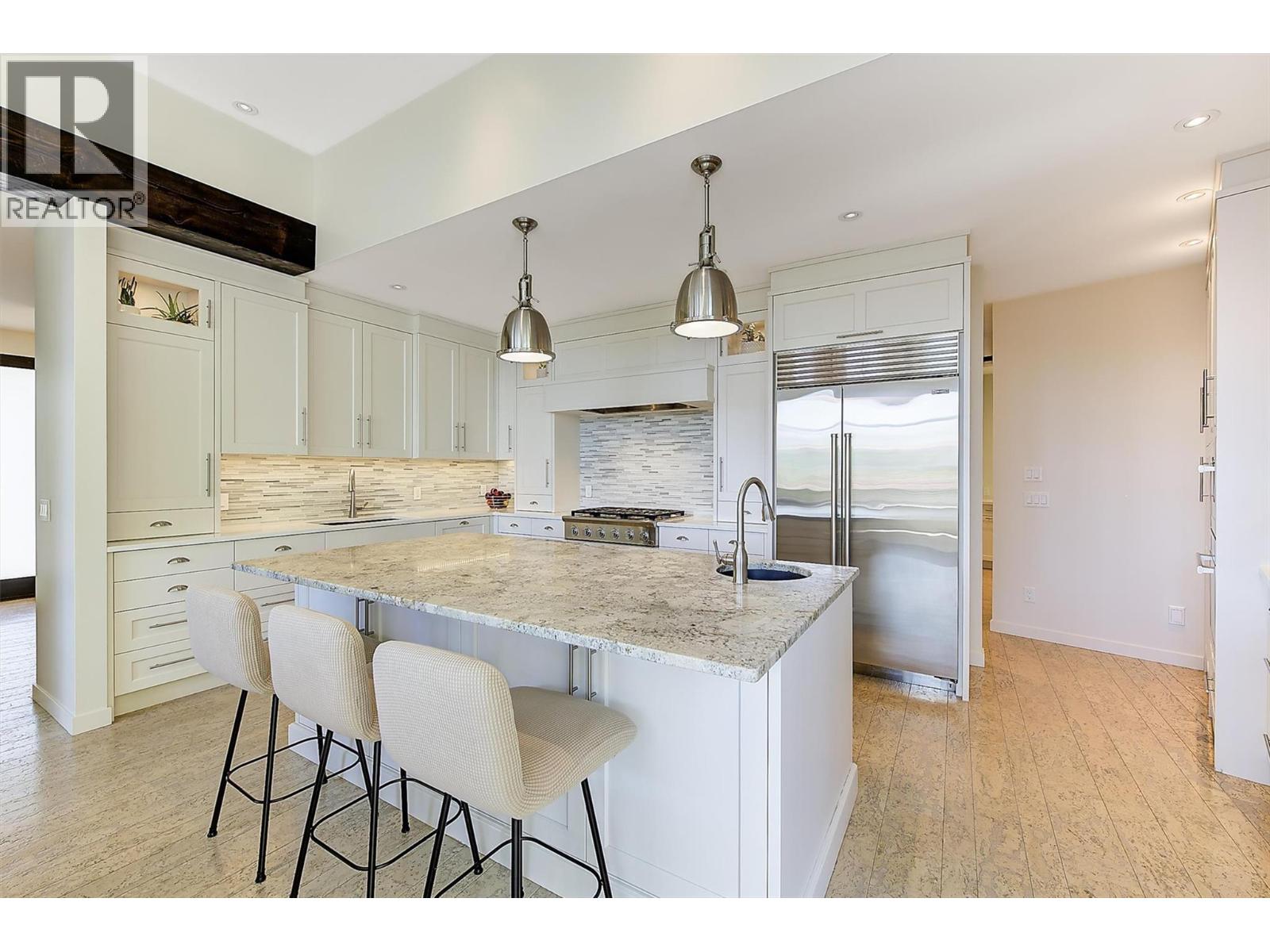 741 Pinehaven Court