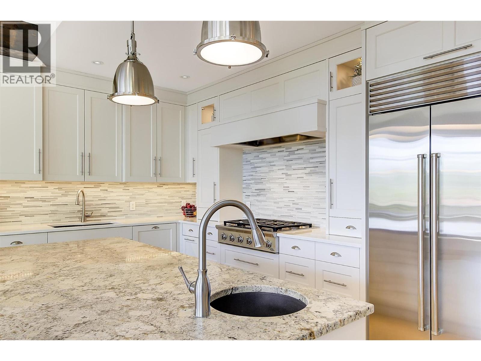 741 Pinehaven Court