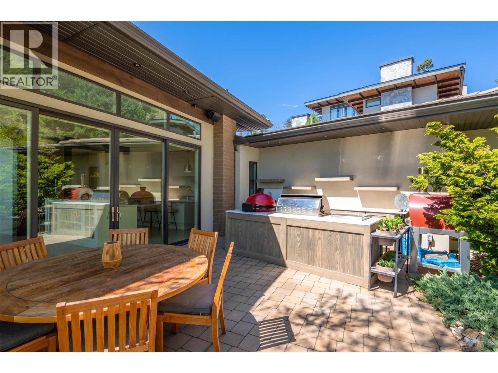 741 Pinehaven Court