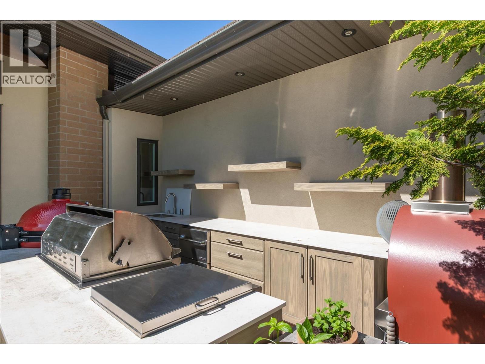 741 Pinehaven Court