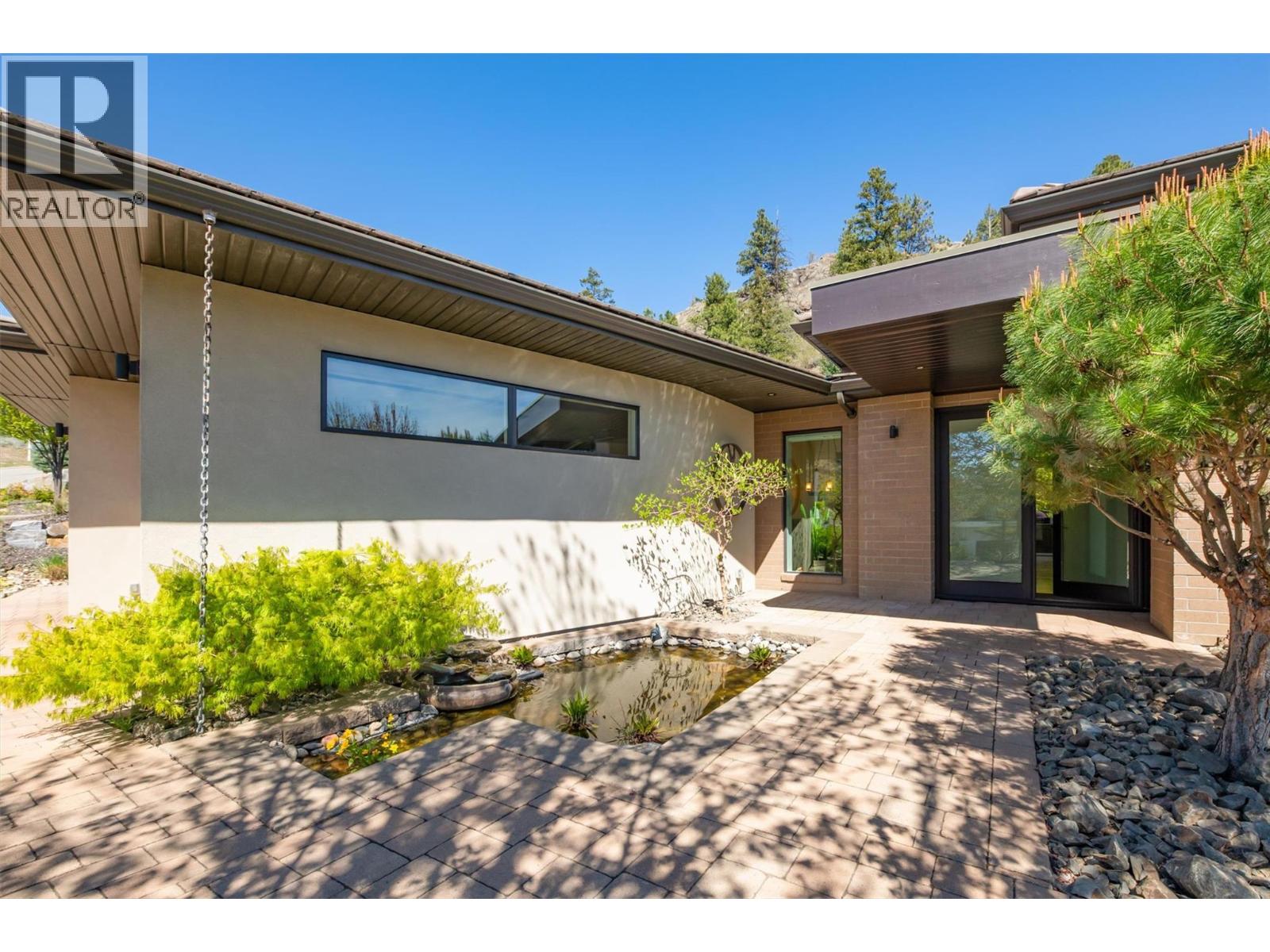 741 Pinehaven Court