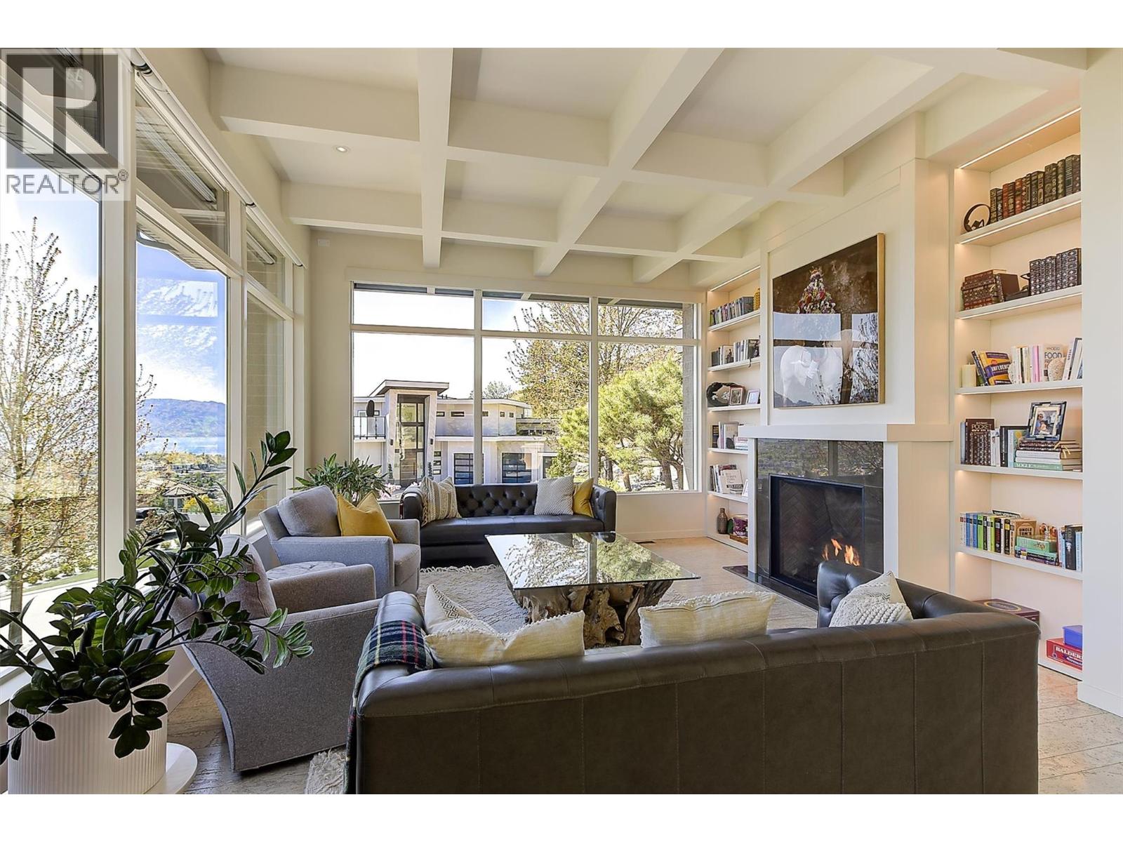 741 Pinehaven Court