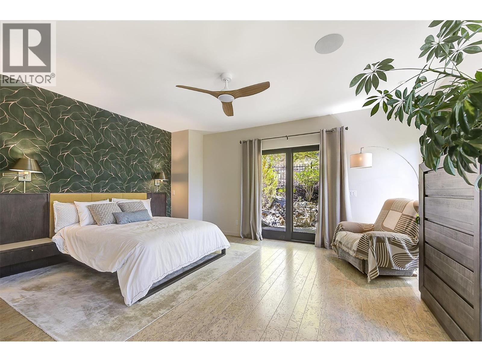 741 Pinehaven Court