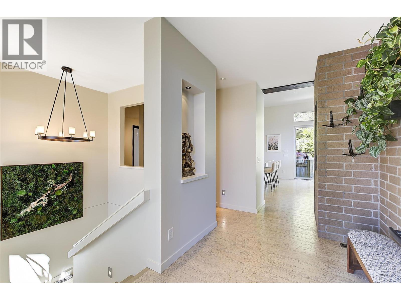 741 Pinehaven Court