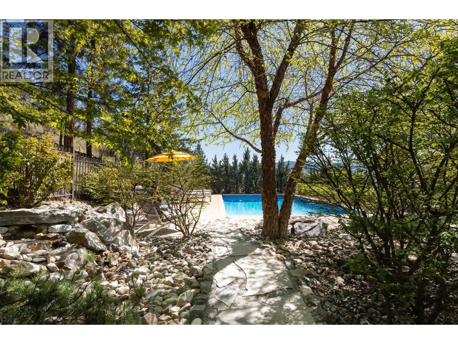 741 Pinehaven Court