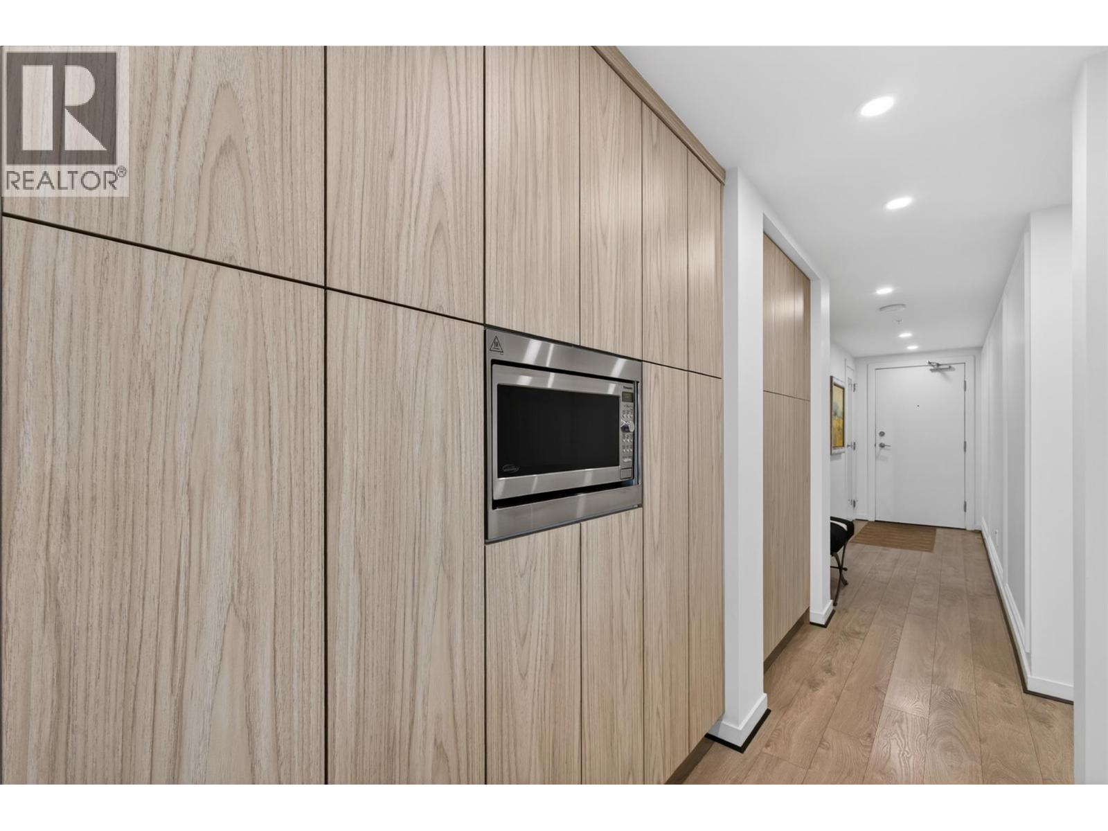 485 Groves Avenue Unit# 1101