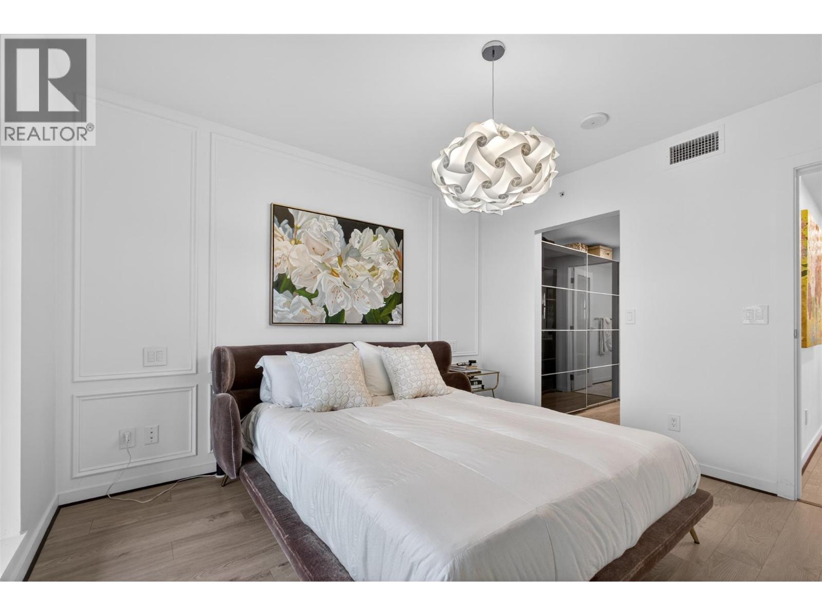 485 Groves Avenue Unit# 1101