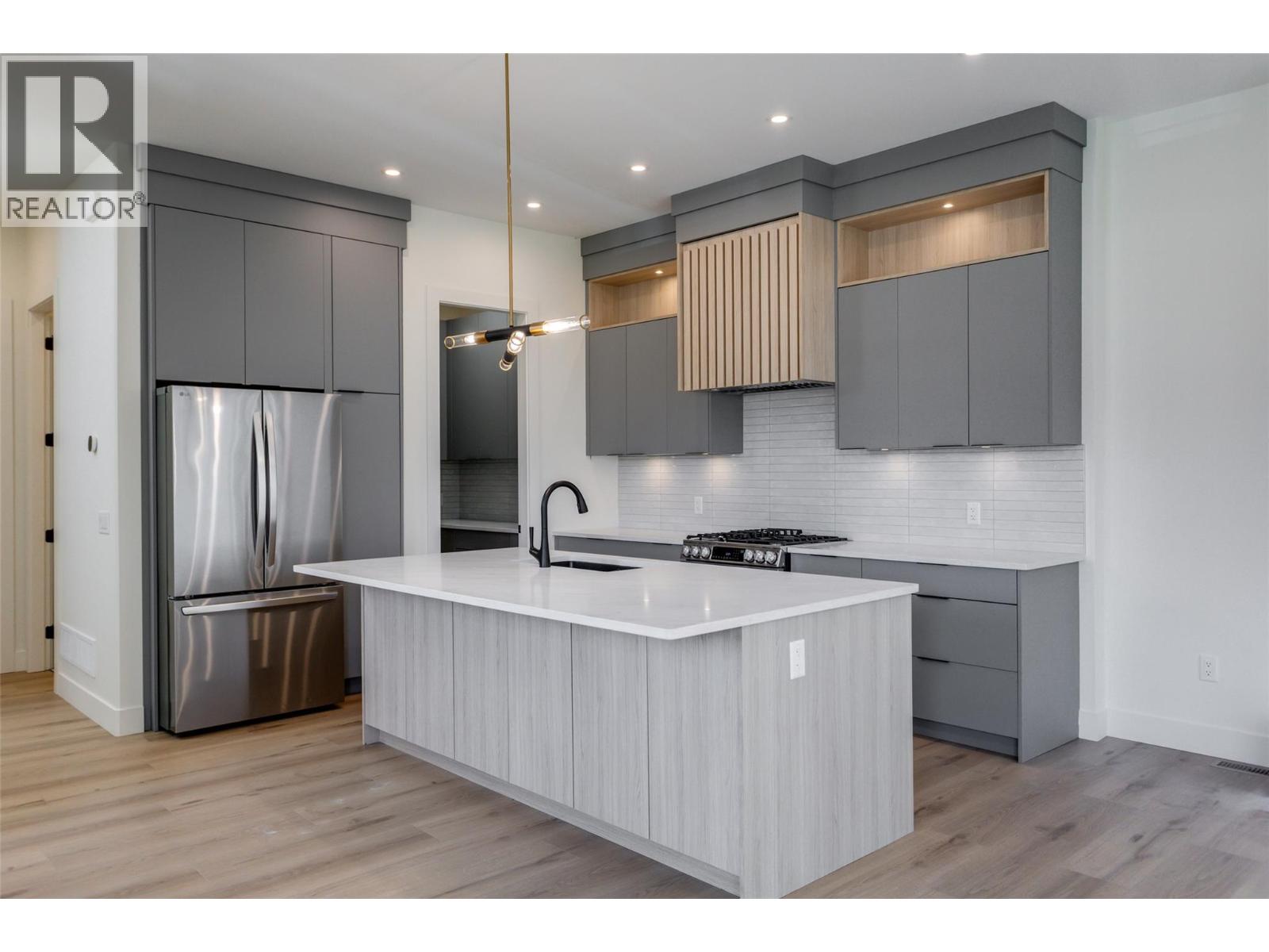 970 Lawson Avenue Unit# 4