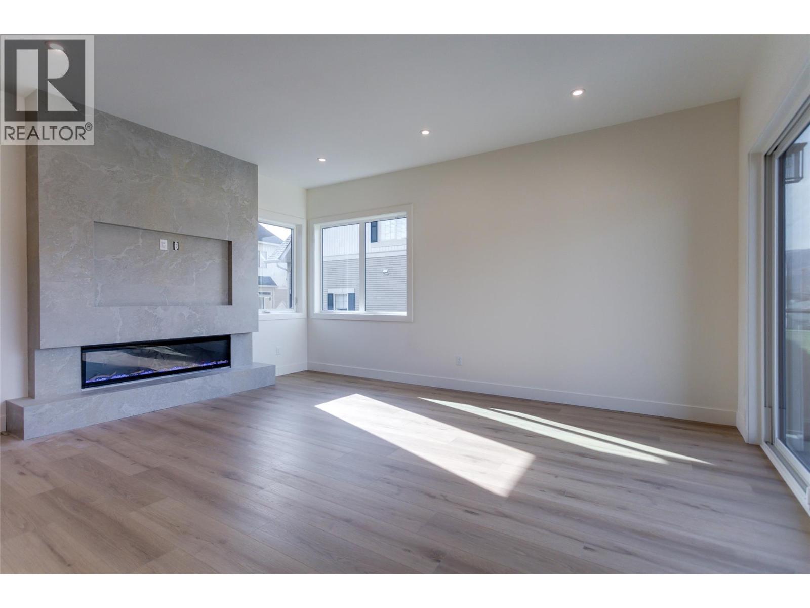 970 Lawson Avenue Unit# 4