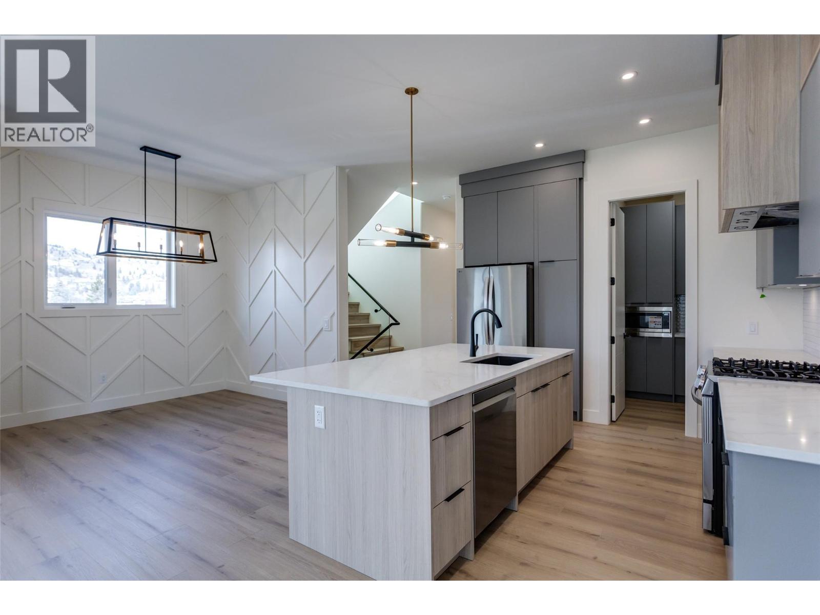 970 Lawson Avenue Unit# 4