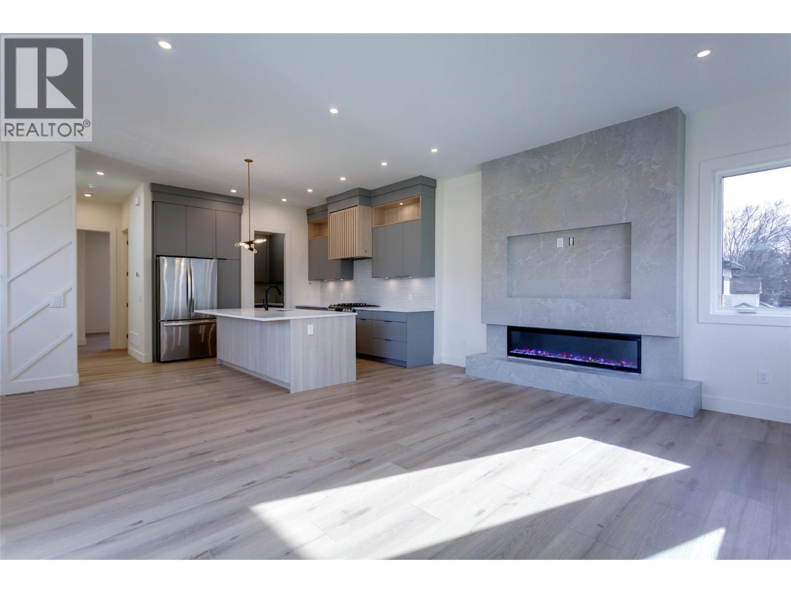 970 Lawson Avenue Unit# 4