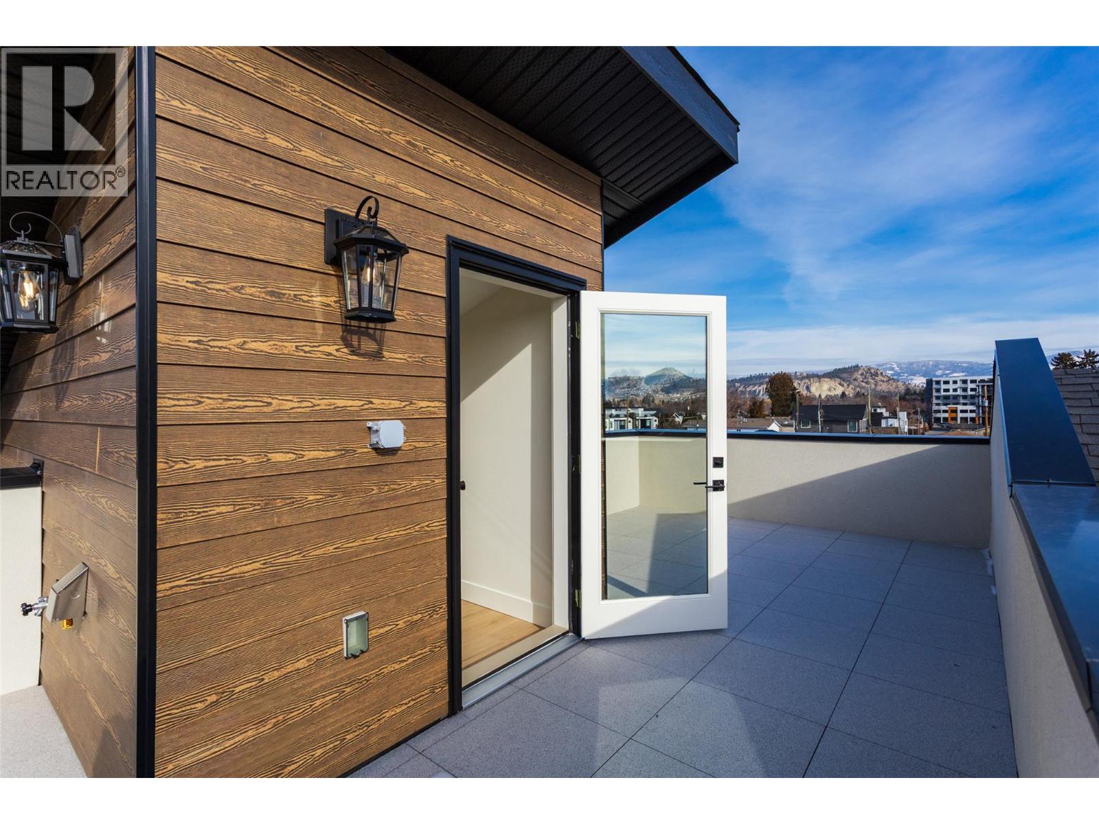 970 Lawson Avenue Unit# 4