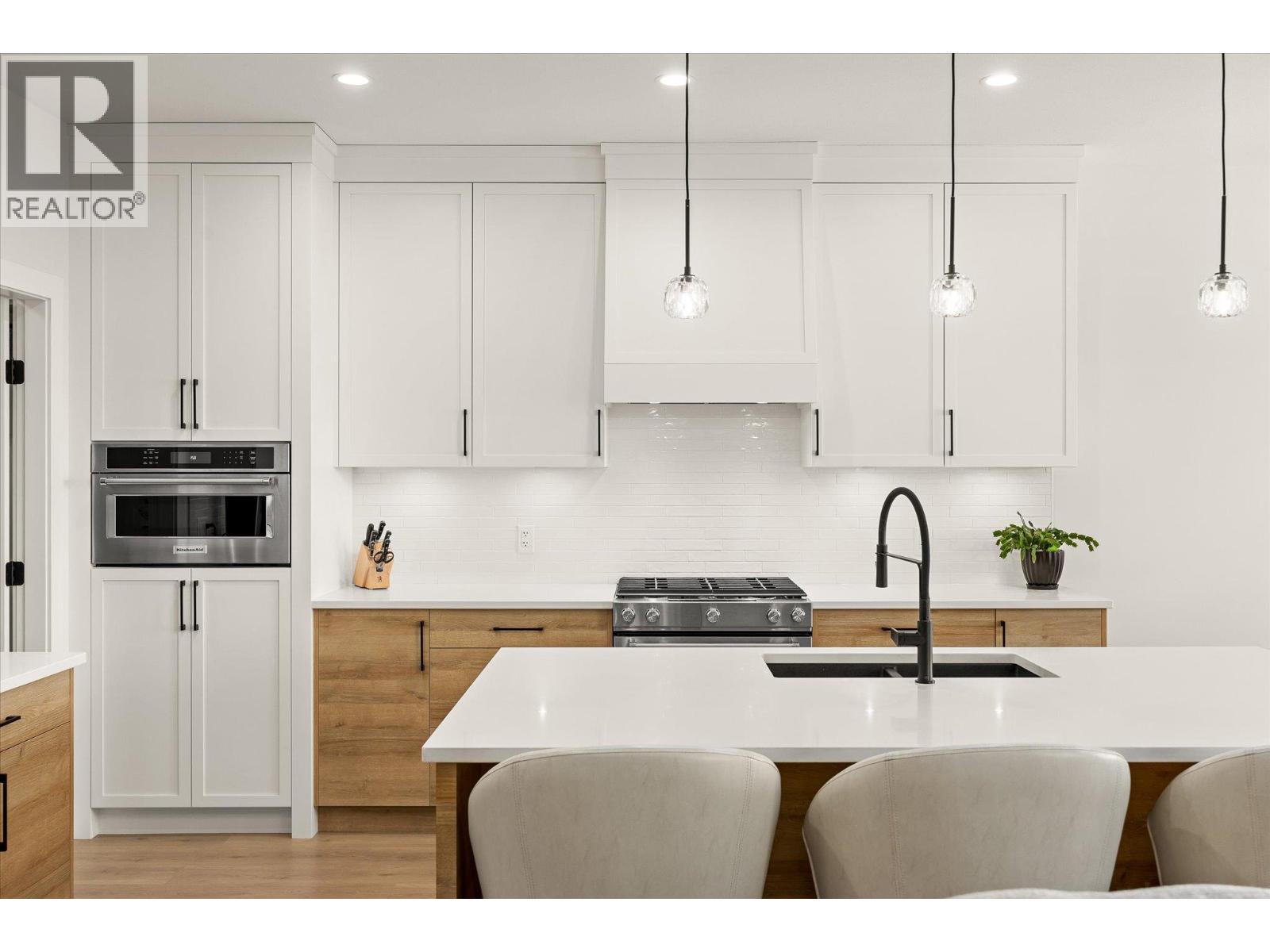 796 Kuipers Crescent Unit# 13