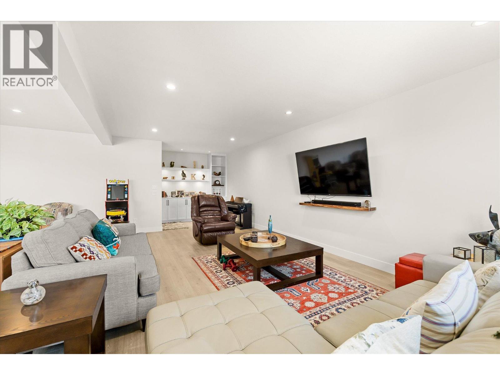 796 Kuipers Crescent Unit# 13