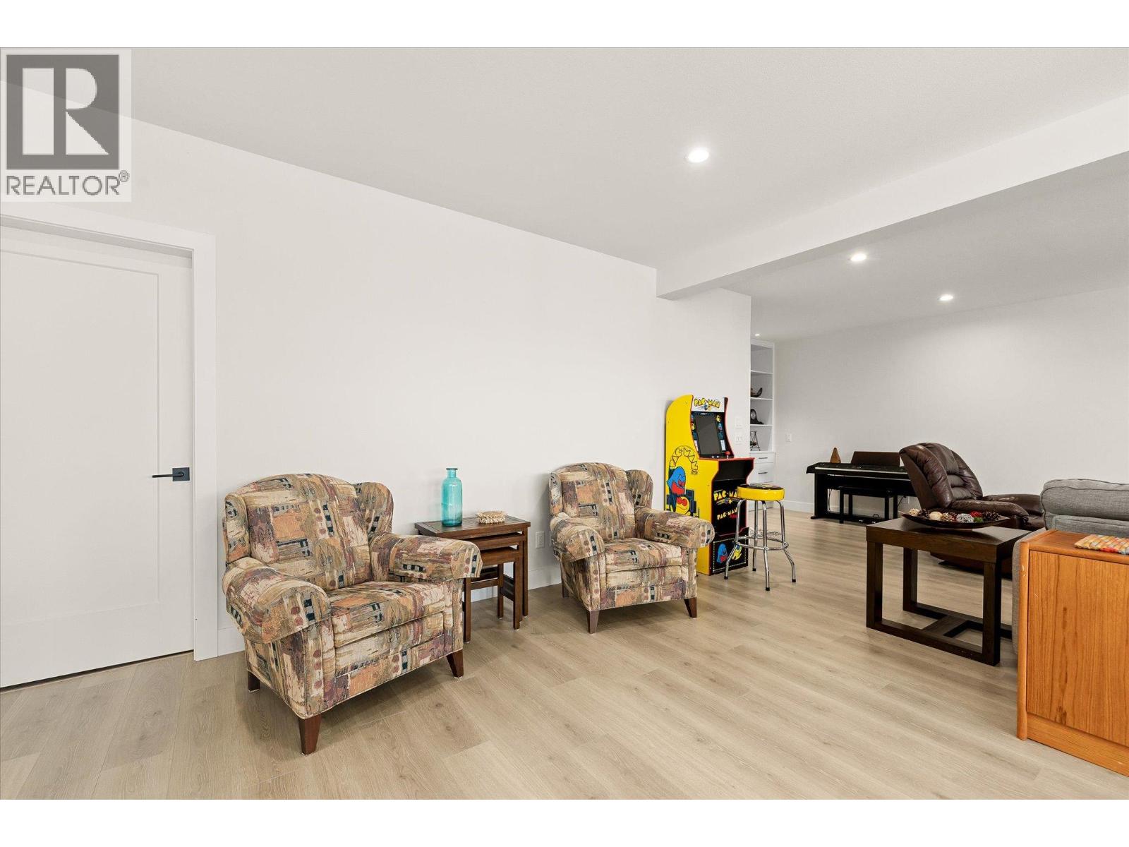 796 Kuipers Crescent Unit# 13