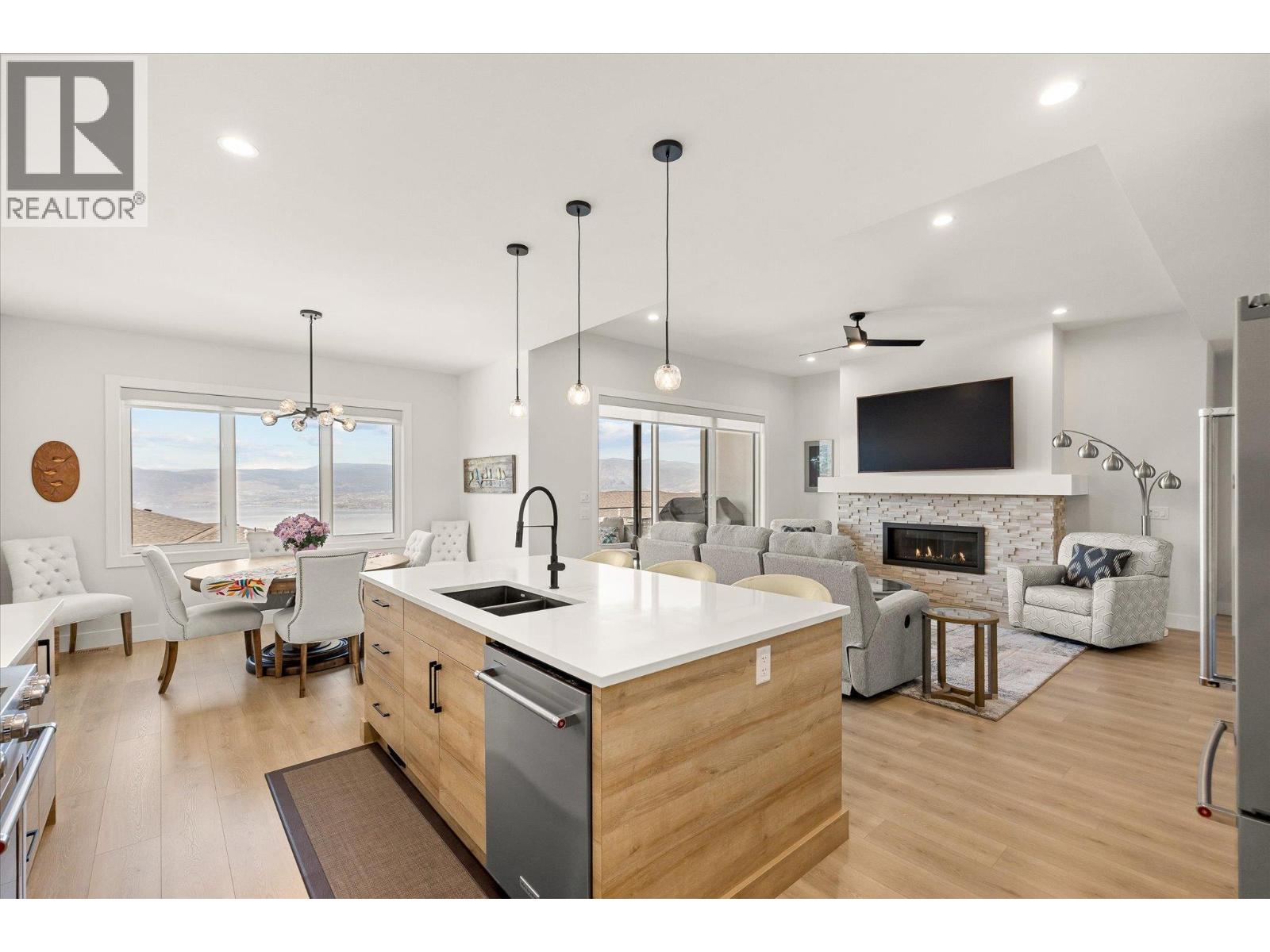 796 Kuipers Crescent Unit# 13