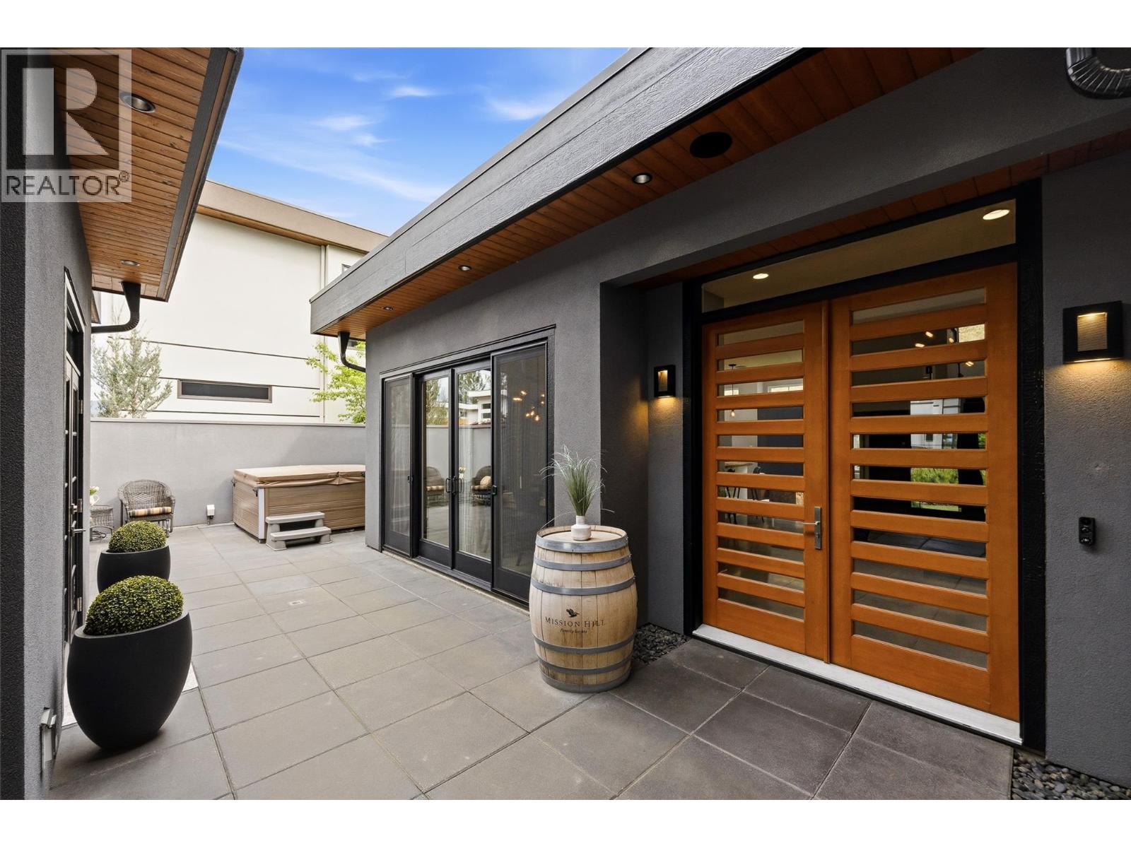1085 Westpoint Drive