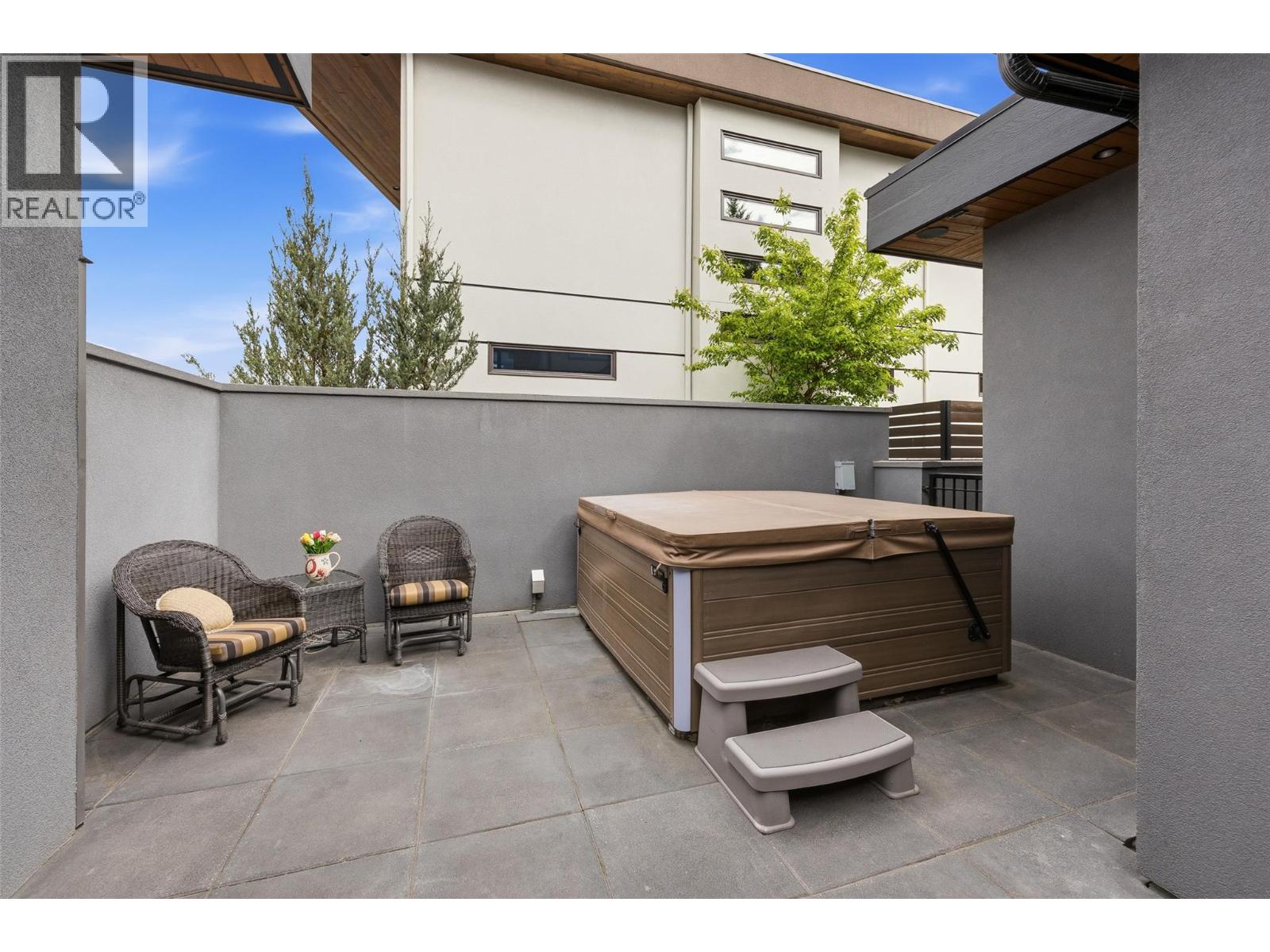 1085 Westpoint Drive